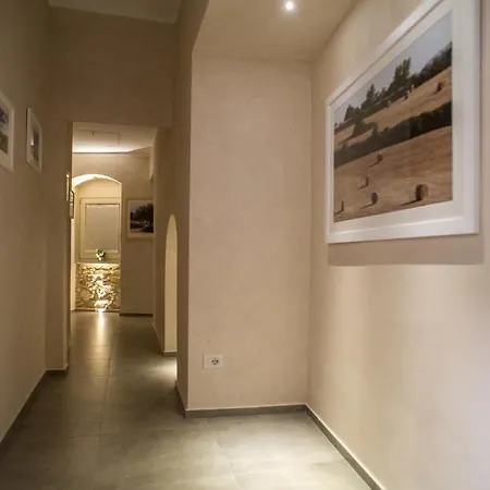 Via Barocca راغوزا