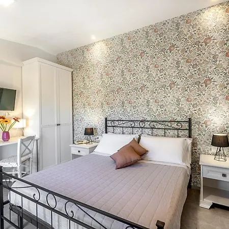 Panzió Via Barocca 4*